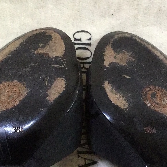 Giorgio Armani black sling back w/lucite heel - Picture 7 of 7